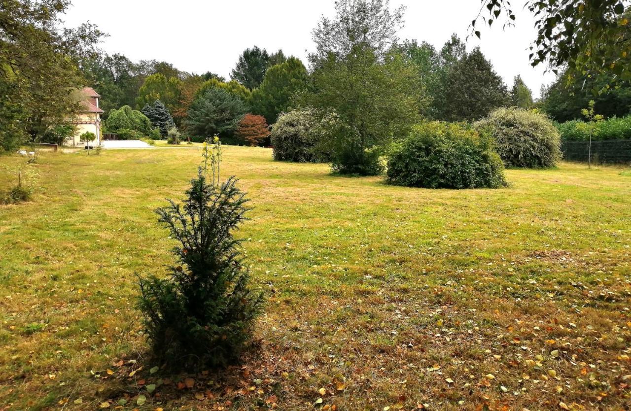 Le Gite Du Parc La Coquille エクステリア 写真